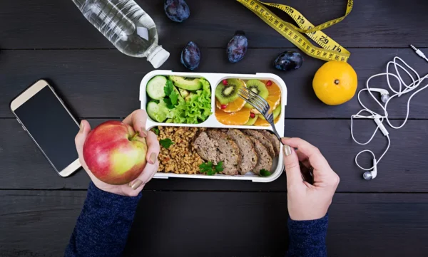 Kuchnia bez wysiłku – jak dieta pudełkowa ułatwia codzienne żywienie?